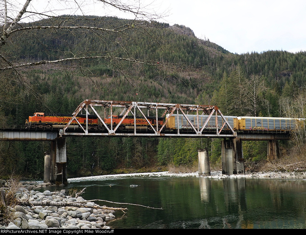 BNSF 7236